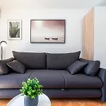 Bulevar Apartments